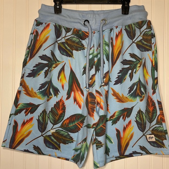 RTGB Men’s shorts size 2X with drawstring and front and back pockets. - Picture 1 of 5